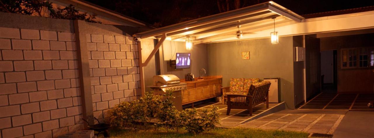 Casa Luz Hotel San Isidro De El General ภายนอก รูปภาพ