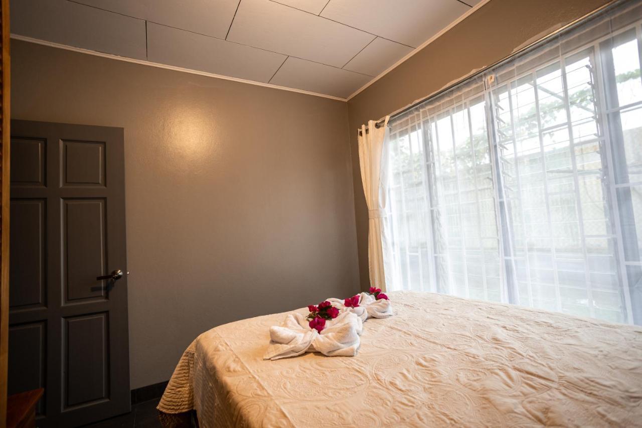 Casa Luz Hotel San Isidro De El General ภายนอก รูปภาพ