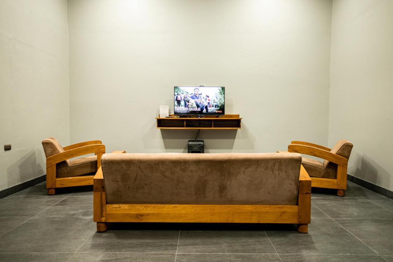 Casa Luz Hotel San Isidro De El General ภายนอก รูปภาพ