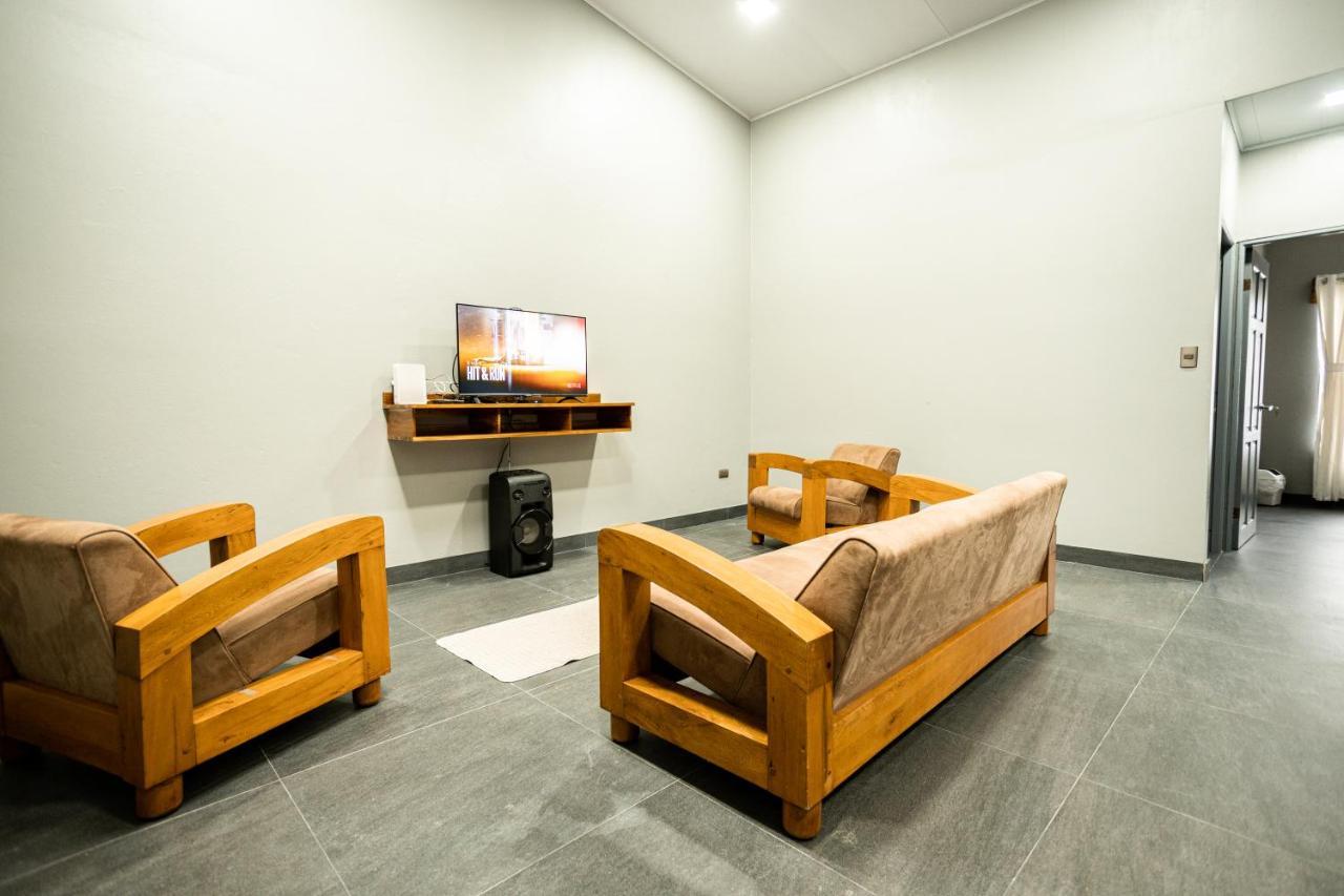 Casa Luz Hotel San Isidro De El General ภายนอก รูปภาพ